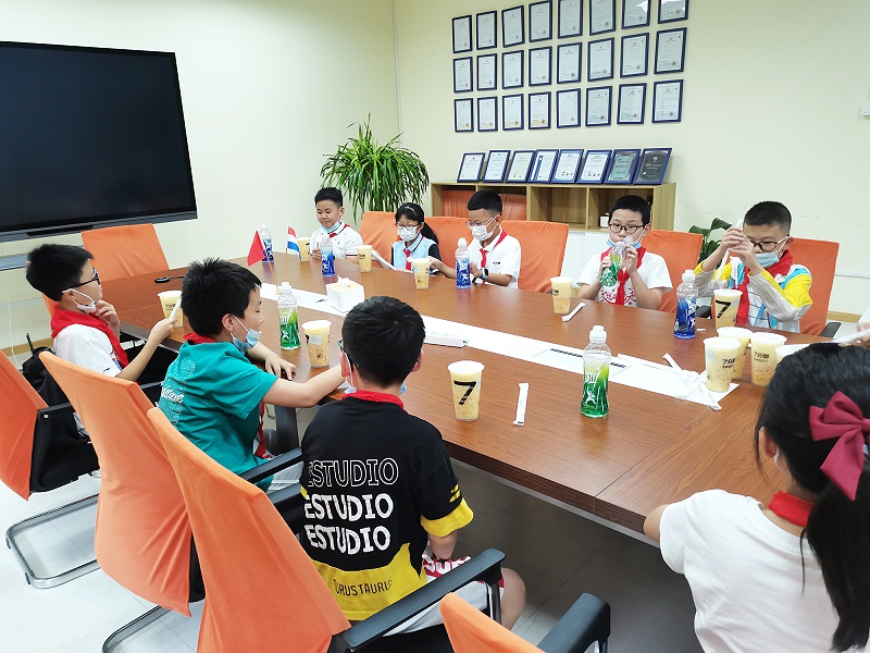 帶城小學紅領巾假日小隊走進依斯倍環保，開展校外實踐學習活動