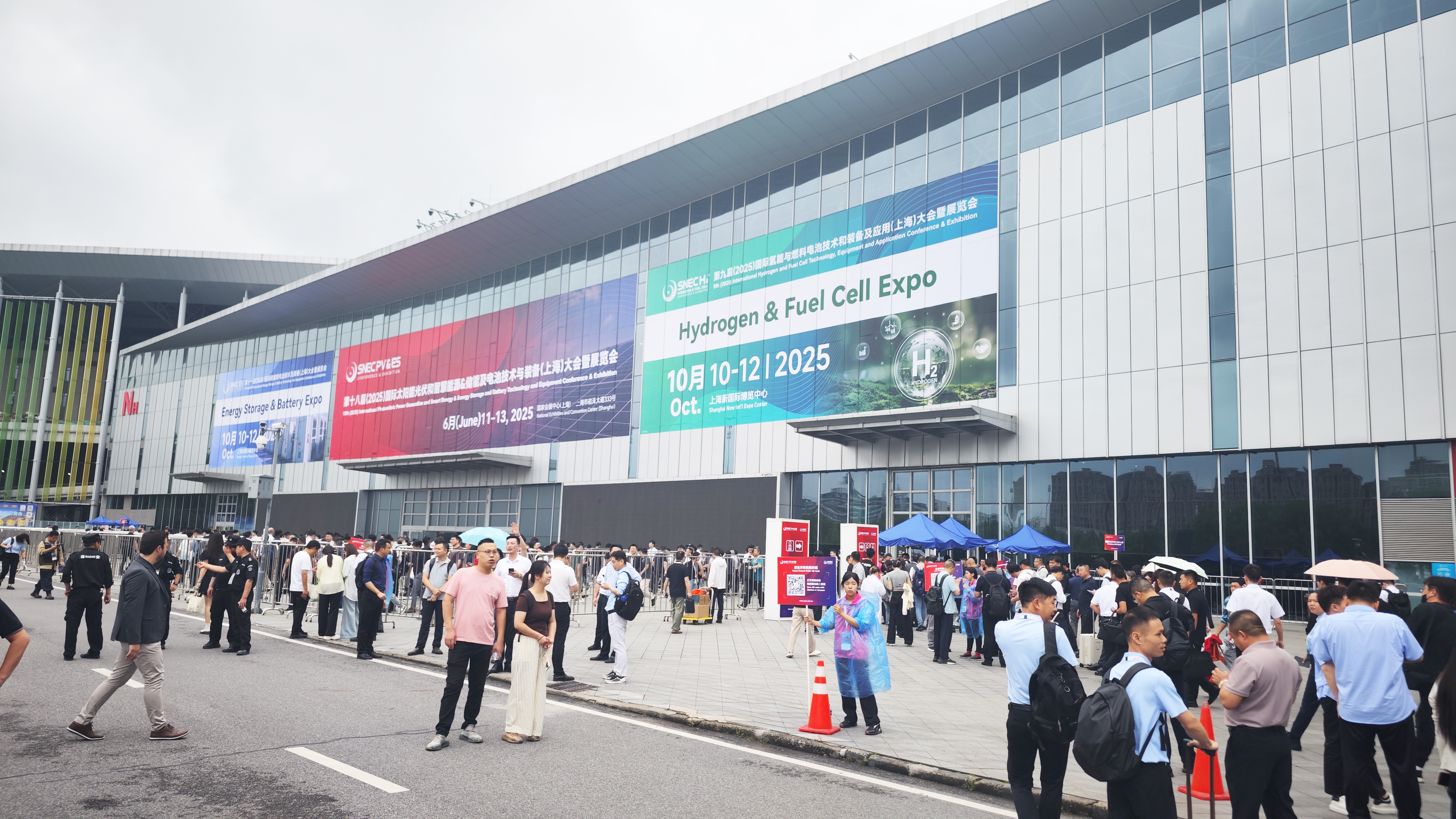 依斯倍參與上海SNEC國際光伏展，共探創(chuàng)新技術(shù)賦能綠色能源未來